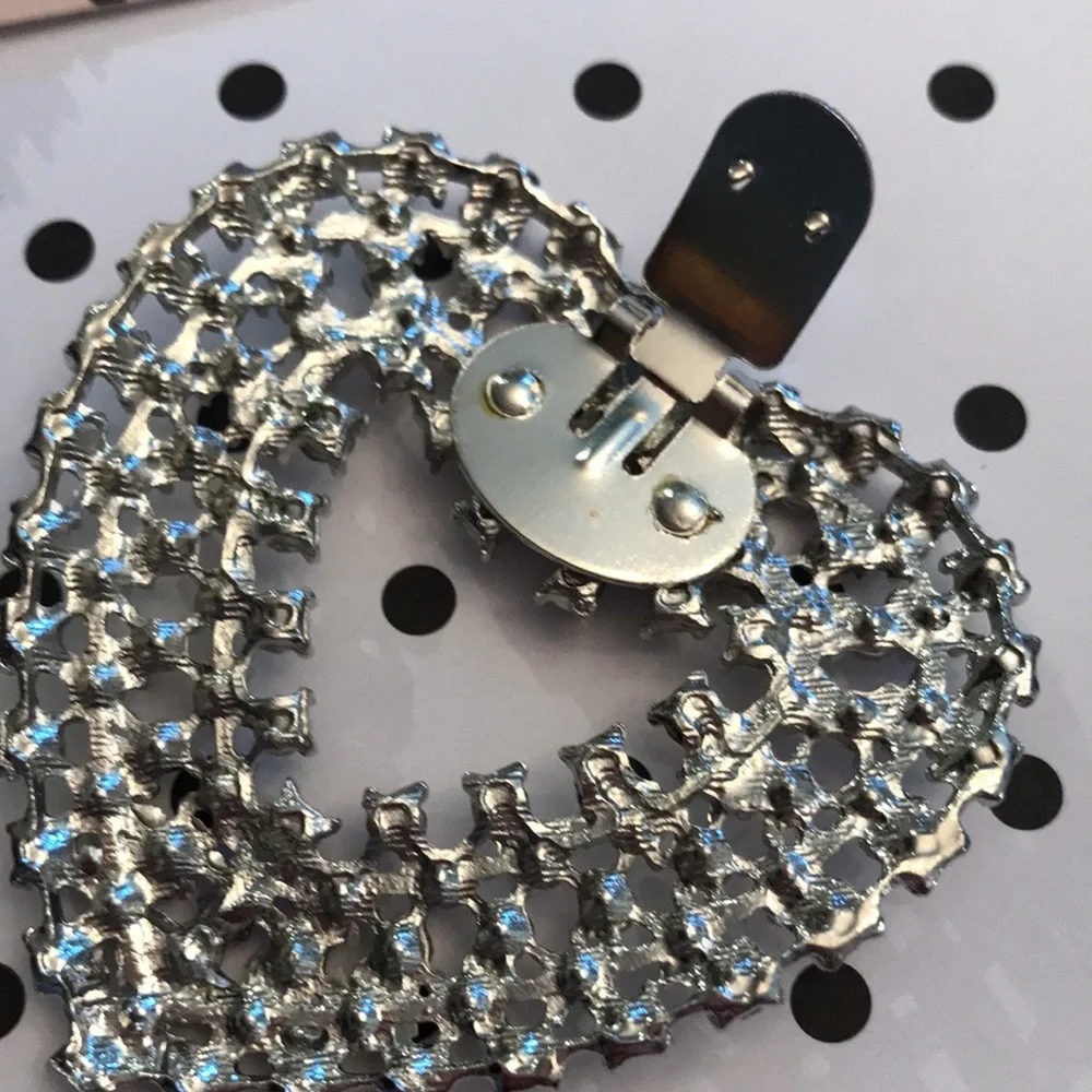 Beautiful Rhinestone Shoe Clip Jewelry. NWOT - Picture 9 of 10